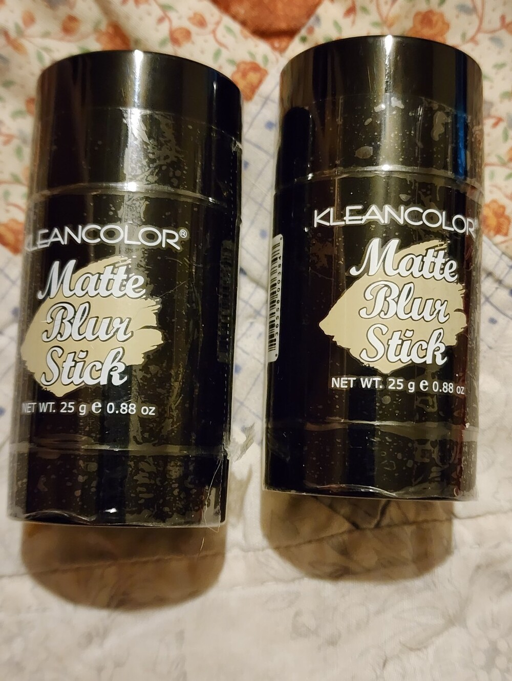 Set Of Two Kleancolor Matte Blur Sticks